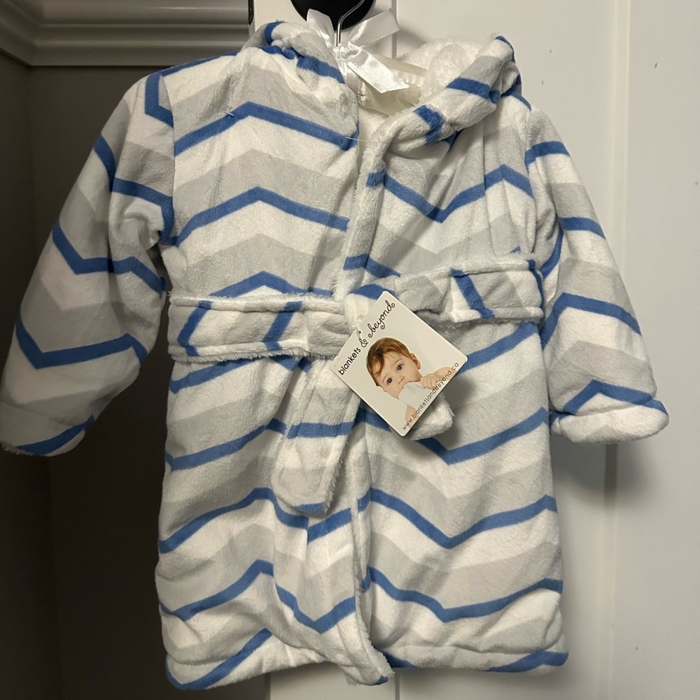 🩵Robe chevron white gray blue 12 Months🩵